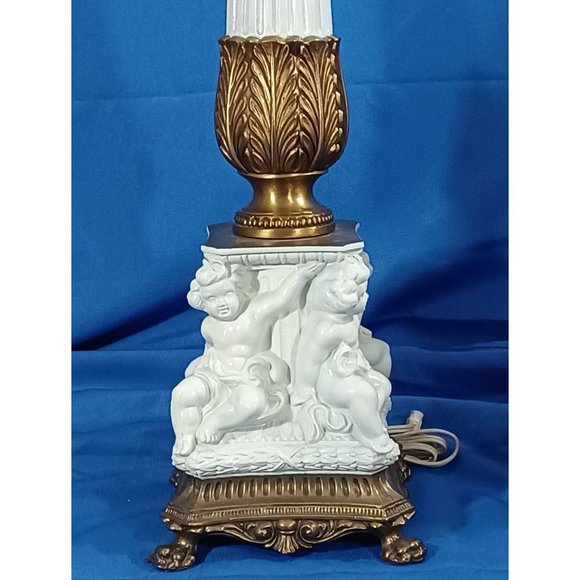 Must Buy Both Neoclassical Bronze Cherub Hollywood Regency Buffet Table Lamp - Picture 4 of 16